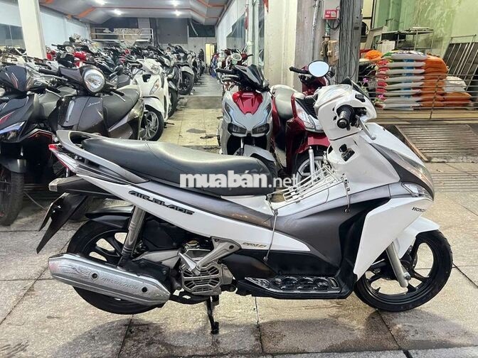 Honda Air Blade Fi 2012 Trắng