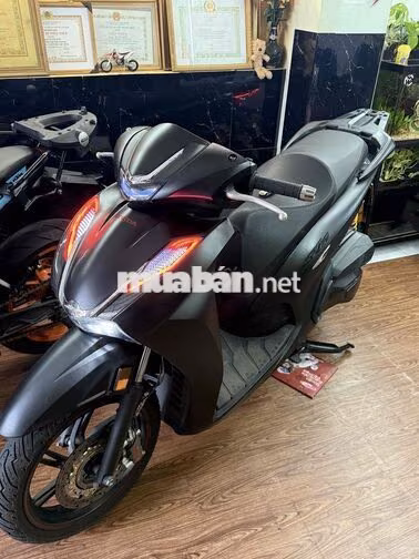 Honda SH350 Đen Thái Lan (Đã lên các món ăn chơi)