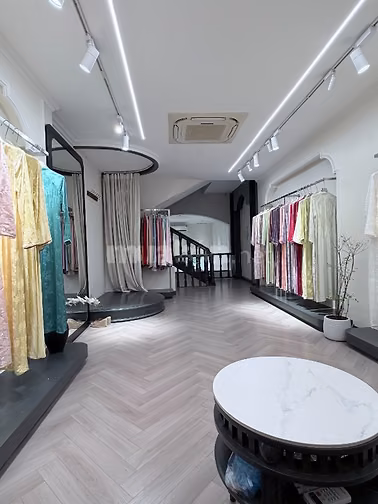 Sang nhượng MBKD mới đẹp, 70m2 x 5 tầng phố Tuệ Tĩnh, HN