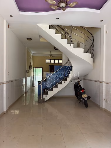 Bán Nhà 4x13,5m 2 lầu sân thượng, KDC Cao Lõ P4Q8