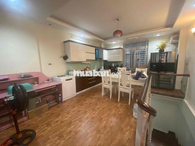 cho thuê liền kề Văn phú 90m 5T , 5 ngủ, full đồ