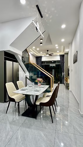 Chính chủ cần bán nhà 2 tầng, 3 phòng ngủ gần chợ Xuân Thới Thượng