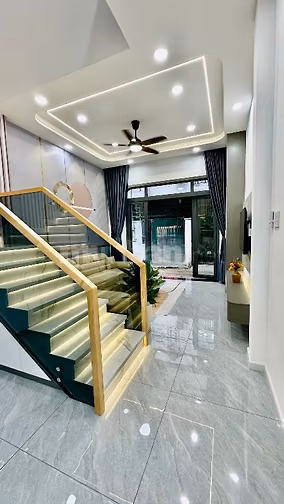 Chính chủ cần bán nhà 2 tầng, 3 phòng ngủ gần chợ Xuân Thới Thượng