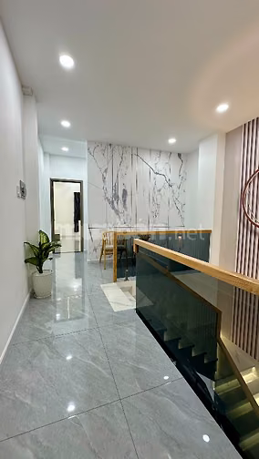 Chính chủ cần bán nhà 2 tầng, 3 phòng ngủ gần chợ Xuân Thới Thượng