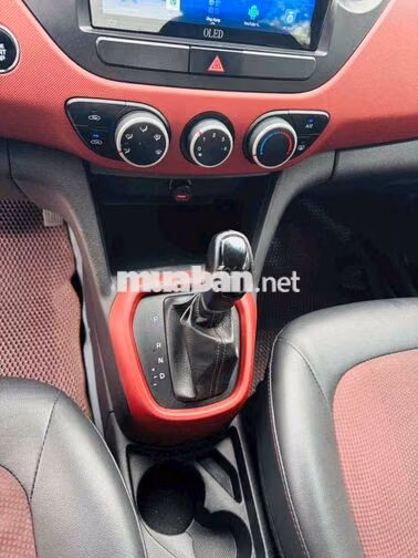 Hyundai i10 1.2AT 2016 Vàng đồng Tự động