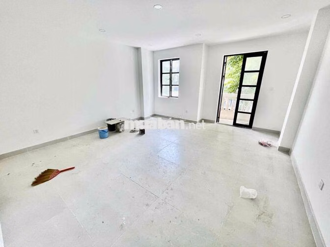 Nguyên căn Cityland ParkHills 1 trệt 4 lầu, thang máy, máy lạnh