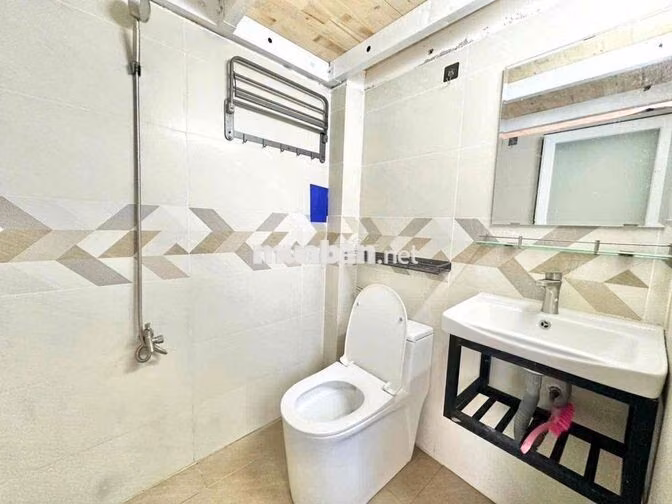 Cho thuê phòng cửa sổ thoáng, Hồ Văn Long, Bình Tân, giá 3tr5