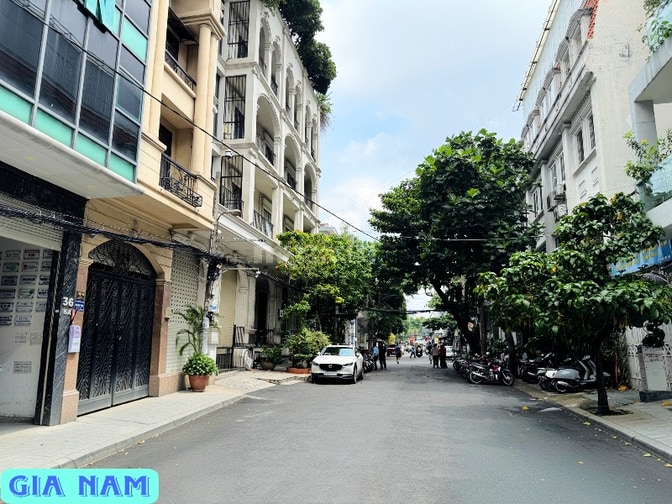 BÁN NHÀ MẶT TIỀN HẺM LỘ GIỚI 14M : 36/8 NGUYỄN GIA TRÍ - P. 25 - Q. BT