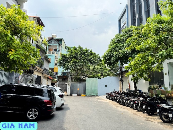 BÁN NHÀ MẶT TIỀN HẺM LỘ GIỚI 14M : 36/8 NGUYỄN GIA TRÍ - P. 25 - Q. BT
