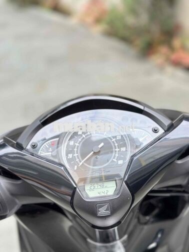 Honda SH 2018 Đen 25000 km (bao tua) nguyên rin