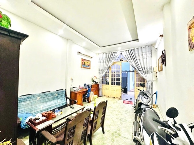 Nhà cạnh Big C Trường Chinh, 60 m 3 pn hẻm oto 5,1 tỷ