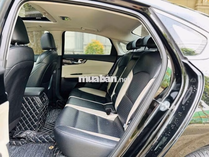 Kia K3 1.6 Luxury 2025 Đen 25.000 km