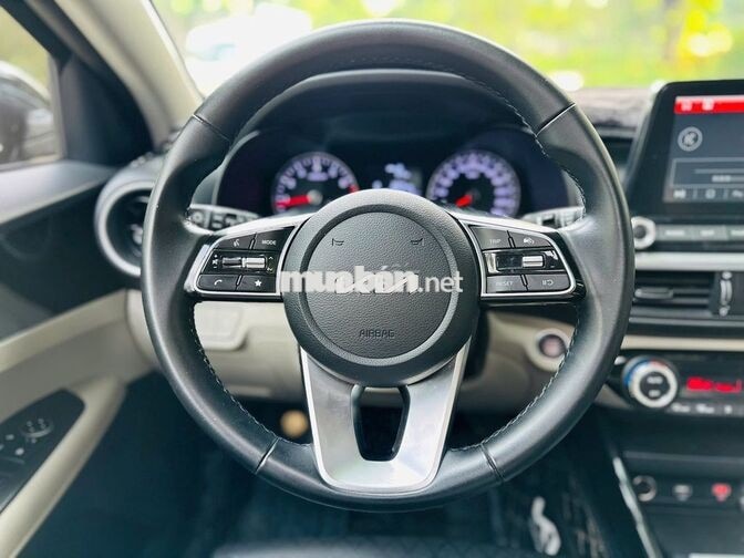 Kia K3 1.6 Luxury 2025 Đen 25.000 km