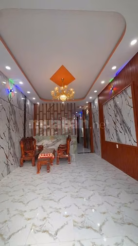 Nhà mới đẹp KDC KIM ĐIỀN, CẦN GIUỘC, 4*20m, 2 Lầu, 5 pn, sổ hồng 