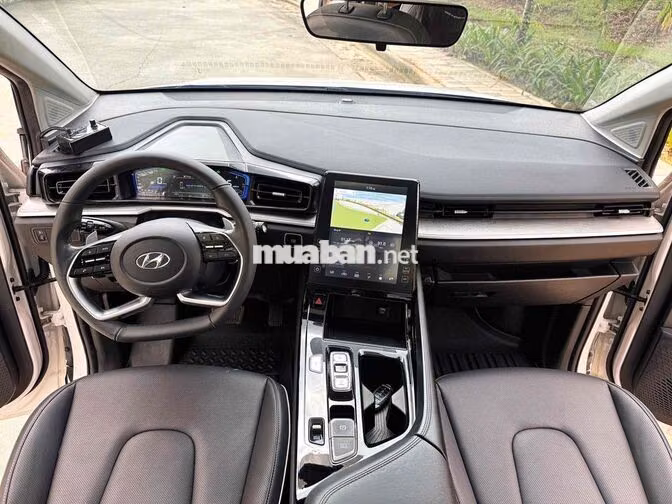 Hyundai Custin 1.5T Đặc biệt 2024 Trắng 1 vạn km