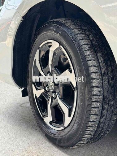 Toyota Vios G Cao cấp 2024 Trắng 11.000km