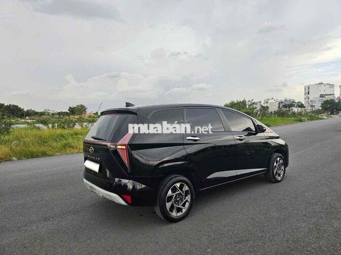 Hyundai Stargazer Đặc biệt Số tự động