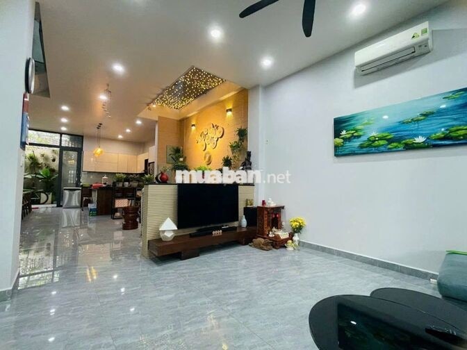 Cho thuê nhà khu Hoàng Hoa Thám, Phường 13, Quận Tân Bình.