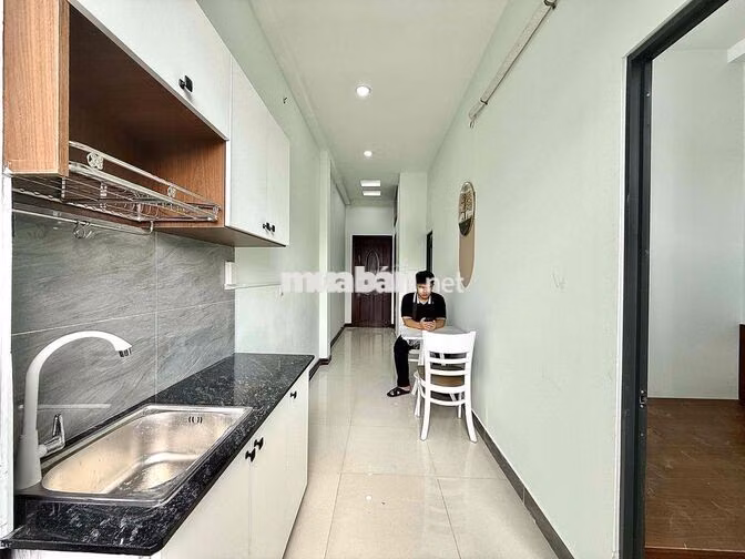 CHO THUÊ 2 PHÒNG NGỦ BAN CÔNG CUỐI DƯƠNG QUẢNG HÀM SÁT BÌNH THẠNH