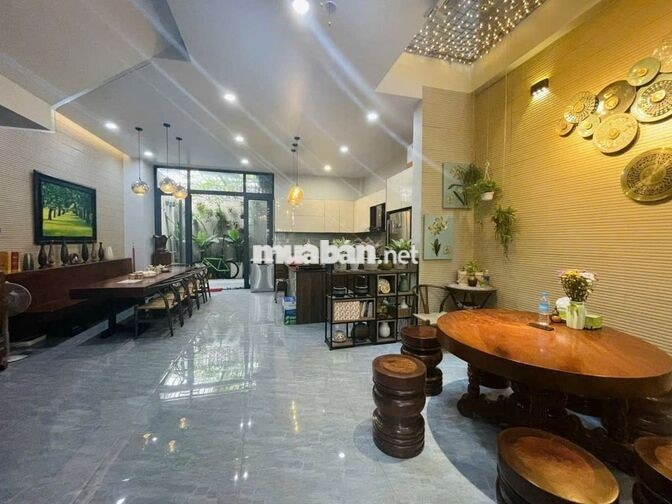 Cho thuê nhà khu Hoàng Hoa Thám, Phường 13, Quận Tân Bình.