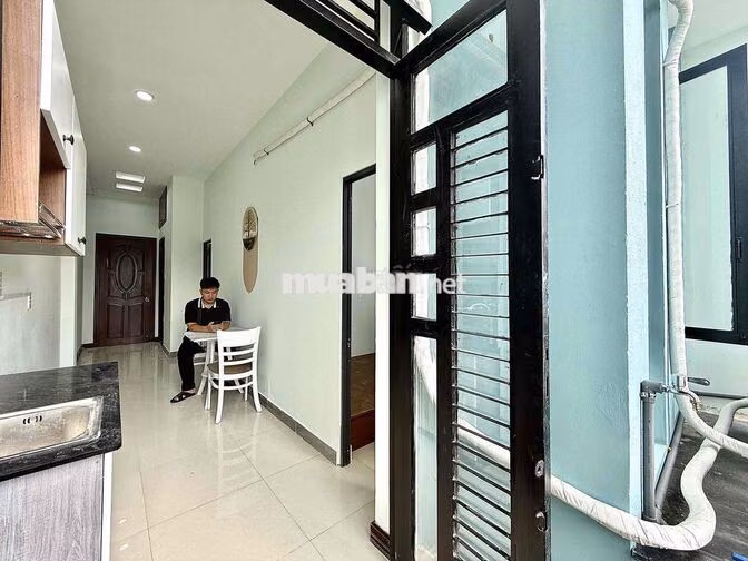 CHO THUÊ 2 PHÒNG NGỦ BAN CÔNG CUỐI DƯƠNG QUẢNG HÀM SÁT BÌNH THẠNH