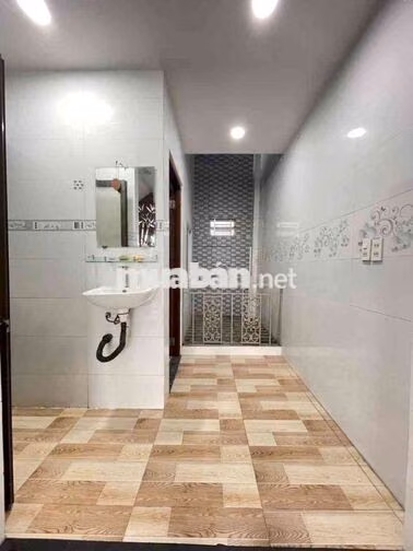Nhà 5 tầng diện tích khủng 5x15 hẻm xe tải gần Aeon chỉ 5.6 tỷ gấp bán