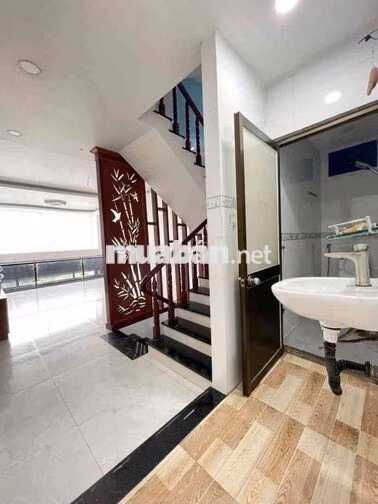 Nhà 5 tầng diện tích khủng 5x15 hẻm xe tải gần Aeon chỉ 5.6 tỷ gấp bán