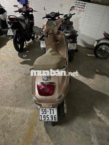 Piaggio Vespa FI 2011 Nâu Việt Nam