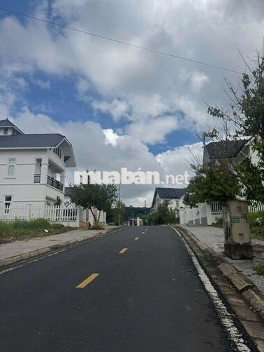 Cho thuê biệt thự Vip 30 triệu DIC An Sơn trung tâm Đà Lạt