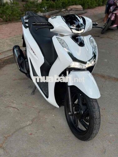 Honda SH 125 2020 Trắng 18000 km Tự động