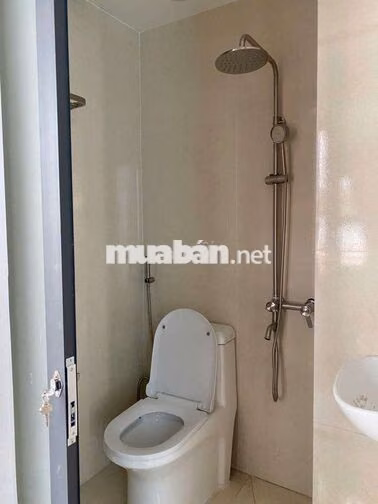 nhà thoáng mát cho thuê lâu dài đầy đủ tiện nghi