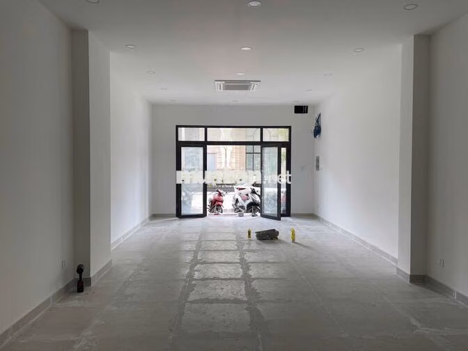Cho thuê nhà mặt phố Cityland hoàn thiện mới 100% có thang máy