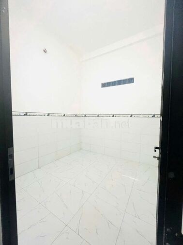CHO THUÊ NHÀ LẦU 4PN CÓ PN TẦNG TRỆT KDC DIỆU HIỀN LỘ OTO GIÁ 7TR