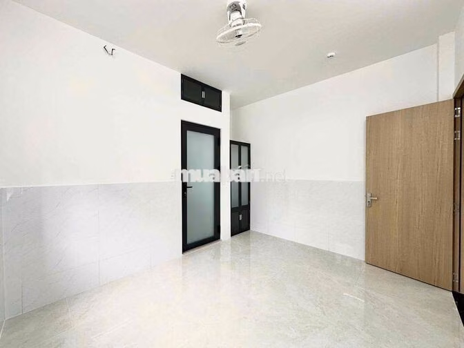 ‼️NHÀ MỚI STUDIO CỬA SỔ THOÁNG - NỘI THẤT CƠ BẢN - NGAY CMT8, GIÁP Q10