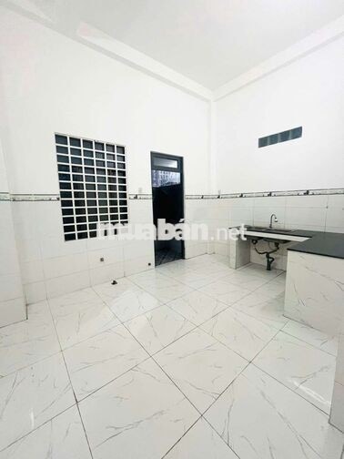 CHO THUÊ NHÀ LẦU 4PN CÓ PN TẦNG TRỆT KDC DIỆU HIỀN LỘ OTO GIÁ 7TR