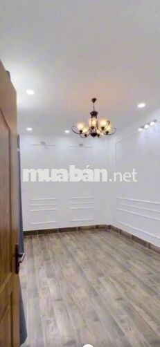 Nguyên căn gần Mặt tiền Lê Hồng Phong-  Hùng Vương q10 ngang 8m 