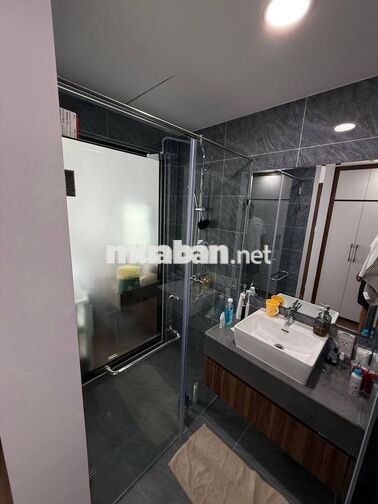 2-BEDROOM APARTMENT FOR RENT IN VISTA RESIDENCE