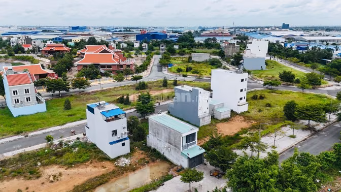 100m2 đối diện nhà hàng Hương Sen - KDC hiện hữu