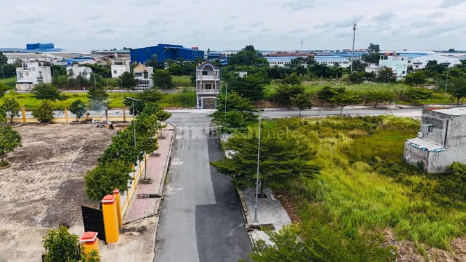 100m2 đối diện nhà hàng Hương Sen - KDC hiện hữu