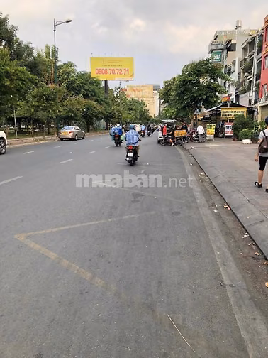 CHÍNH CHỦ BÁN NHÀ MẶT TIỀN BẠCH ĐẰNG GẦN SÂN BAY TÂN SƠN NHẤT, 4X16M