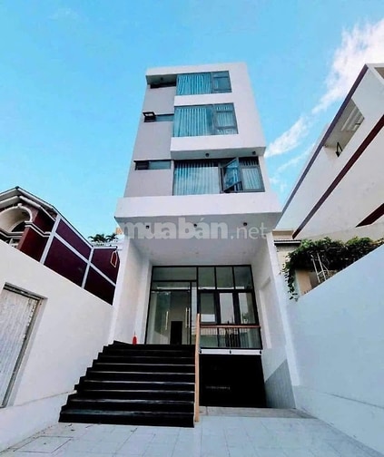 Siêu phẩm mặt tiền gần Hoàng Diệu 2, ngã 4 Thủ Đức, Đẩy đủ nội thất