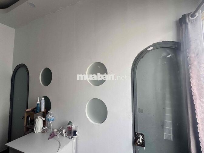 2PN tách bếp ngay Phan xích long