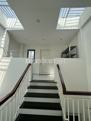 Cho thuê nhà 286/1 Thống Nhất, Phường 16 cũ, Gò Vấp, 4,5x15m, 4 tầng