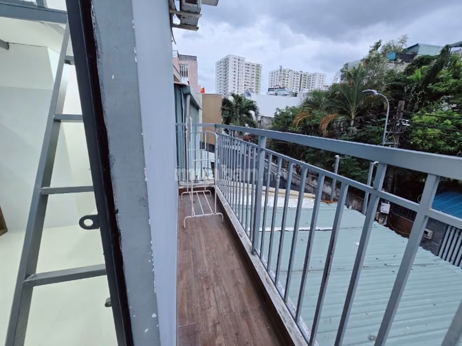 Phòng đầy đủ nội thất, ngay Metro Bình Thái, vị trí thuận tiện, an nin