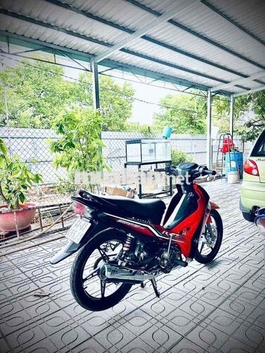 Yamaha Sirius Đỏ đen