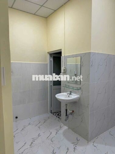 NHÀ ĐẸP 140M2 - SÂN RỘNG ĐỂ 2 OTO - GẦN CHUNG CƯ TAM PHÚ, THỦ ĐỨC