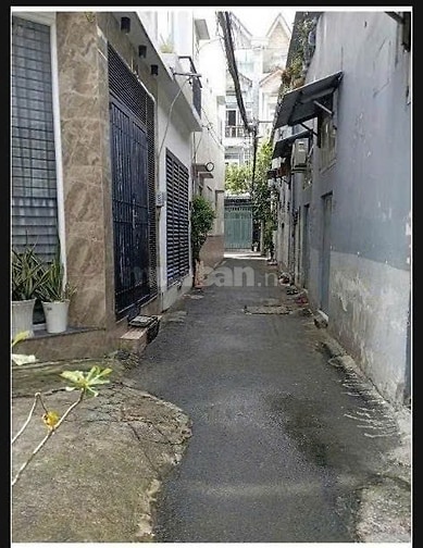 Cho thuê nhà cấp 4 nguyên căn. Diện tích 80 m2, có 2 phòng ngủ