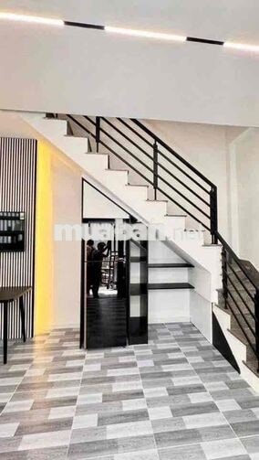 NHÀ NGUYÊN CĂN 3 PHÒNG NGỦ ĐẸP TRUNG TÂM NHA TRANG