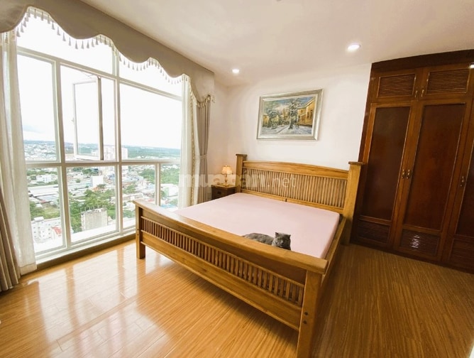 Penthouse New Saigon 300m2 bán nhanh giá 7,6 tỷ