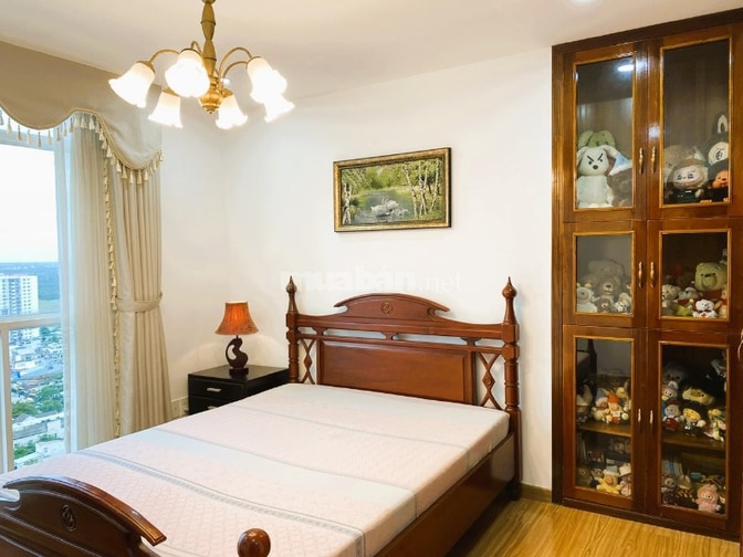 Penthouse New Saigon 300m2 bán nhanh giá 7,6 tỷ